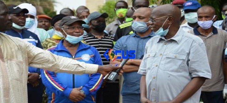 Tchad : le personnel de la Présidence initie une journée citoyenne d'assainissement au Palais