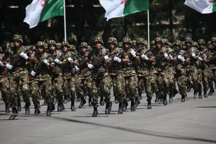 Algerie : L'armée Algérienne pourrait participer au maintien de la paix à l'étranger.