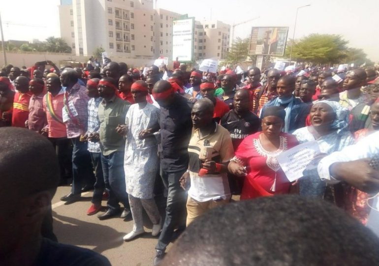 Mali : Une dizaine de syndicats en grève !