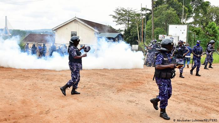 Ouganda : Plusieurs morts après l'arrestation de l'opposant Bobi Wine!