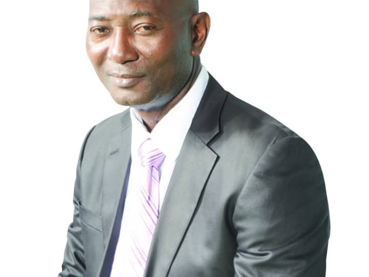 Cameroun : Yves KOUOH : "permettez à l’enfant d’avoir son tout premier diplôme c’est gratuit."