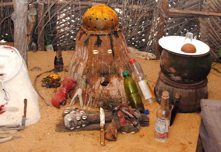 Benin : Un enfant échappe à des sacrifices rituels à Porto Novo.