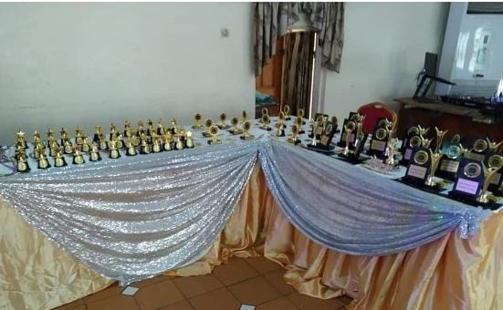 Cameroon : Citizens works awarded by a Non Governmental Organisation.