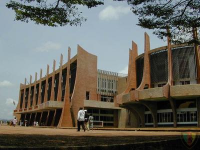 Cameroun : Conflit de compétence entre la Mairie de ville de Yaoundé et les municipalités