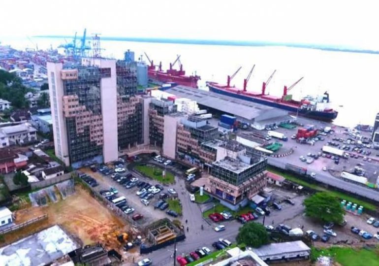économie : Douala vibre au rythme de l'économie