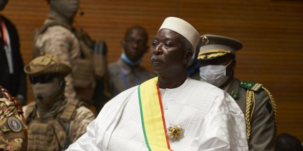Coup d’État : Le président et le premier ministre enlevés