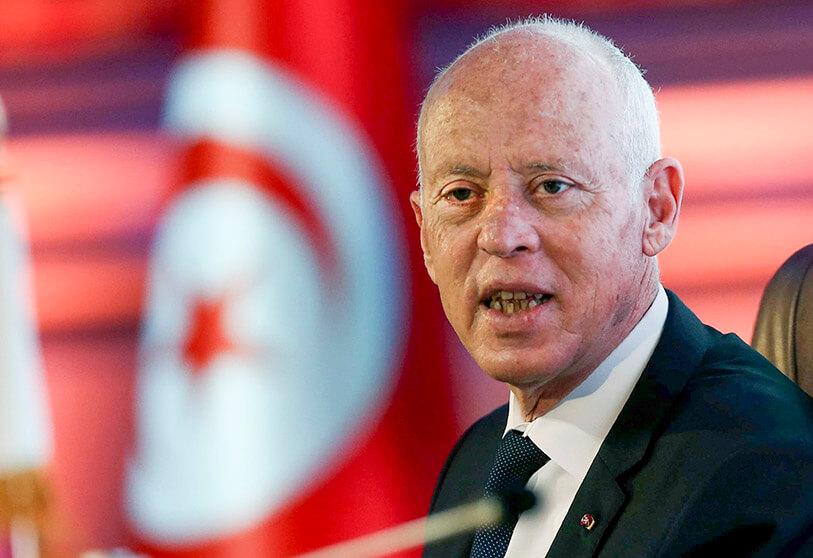 Tunisie : Le président de la république s’octroie tous les pouvoirs
