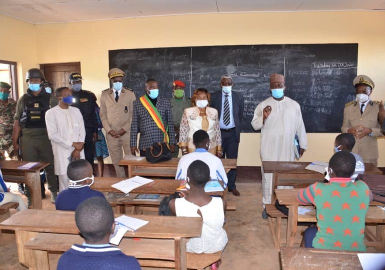 Society : School Textbooks Content questioned by citizens