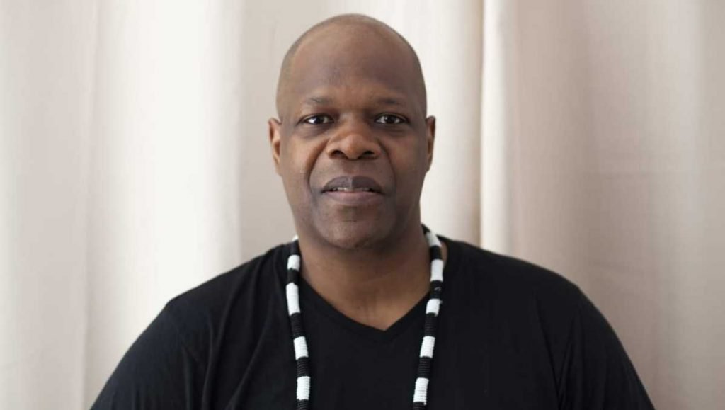 culture : Retour pour l'éternité de Amobé MEVEGUE en terre natale