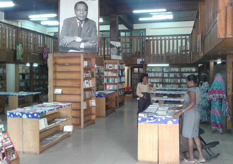 culture : La Librairie des peuples noirs tient tête au temps