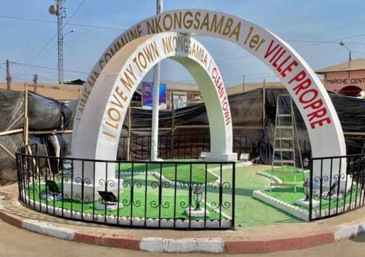 Nkongsamba a son monument " j'aime ma commune ".