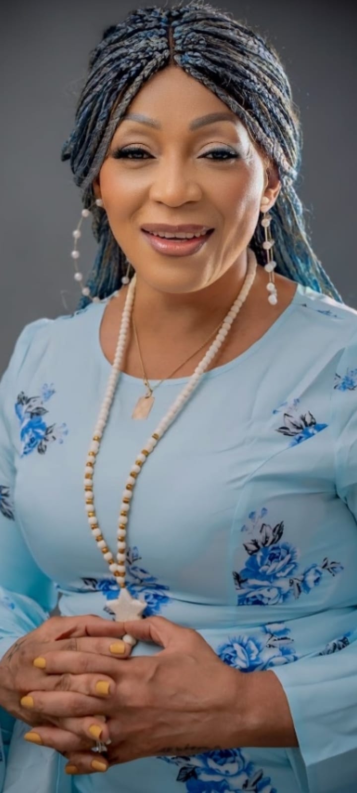 Présidentielle 2025 : Eliane Véronique EBOUTOU la candidate du Nyong et ...