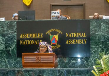 Assemblée Nationale : prorogation du mandat des députés adoptée