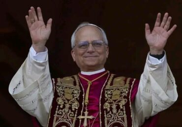 Cameroun : terre des papes, miroir des fractures