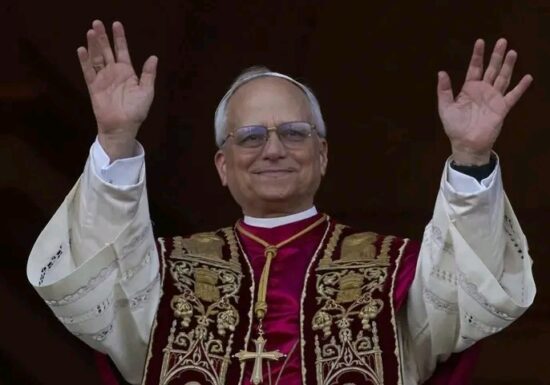 Cameroun : terre des papes, miroir des fractures