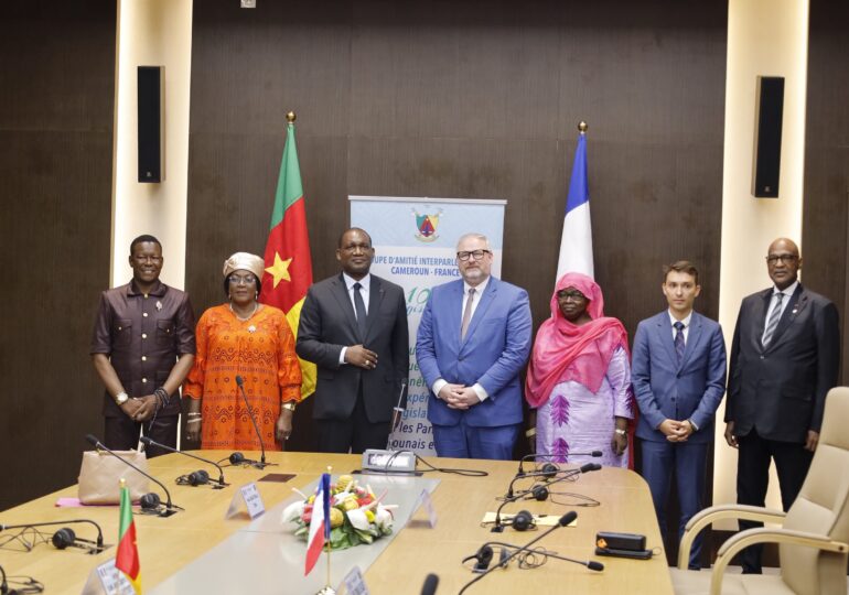 Diplomatie parlementaire : Cameroun et France renforcent leurs liens à l’Assemblée Nationale